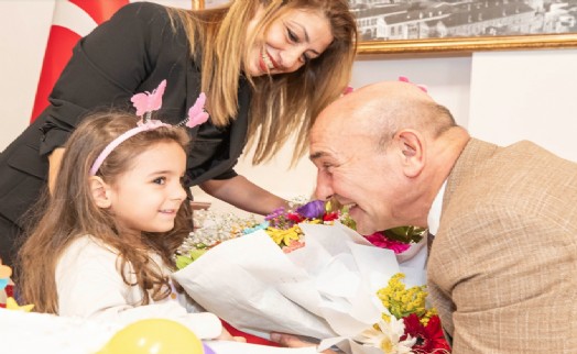 Başkan Soyer, Dünya Süt Günü'nde minikleri ağırladı