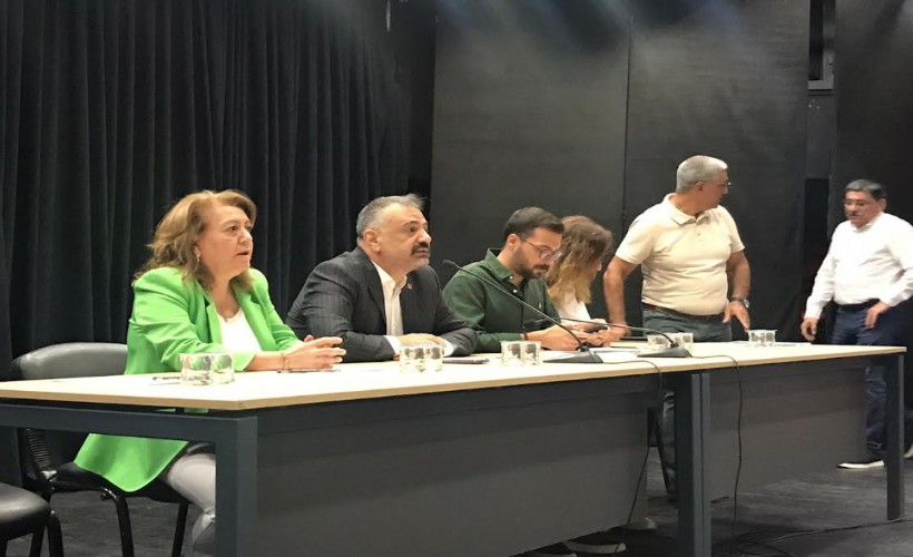CHP İzmir'de kritik toplantı! Aslanoğlu'ndan ilçe başkanlarına talimat