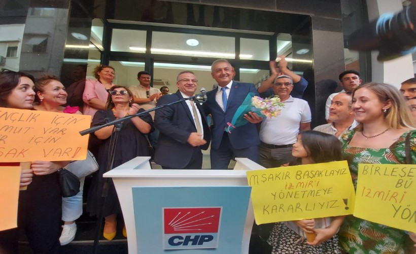 CHP İzmir’de çarşaf-blok tartışmaları tam gaz: Başak’tan demokrasi vurgusu