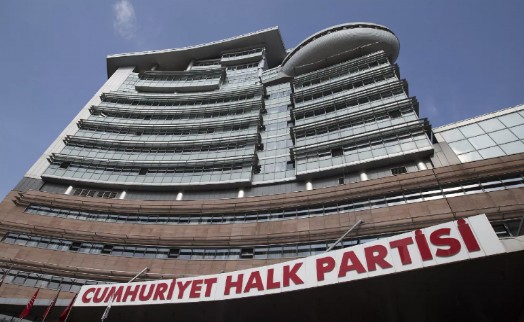 CHP PM'de kavgalı kongreler ve kurultayın konuşulması bekleniyor
