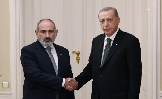 Cumhurbaşkanı Erdoğan, Ermenistan Başbakanı Paşinyan ile görüştü