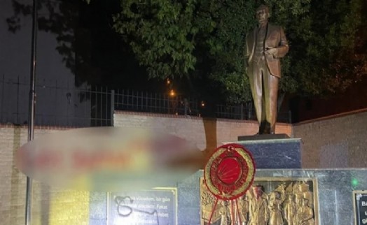 İzmir'de Atatürk Anıtı'na saldıran şüpheli tutuklandı