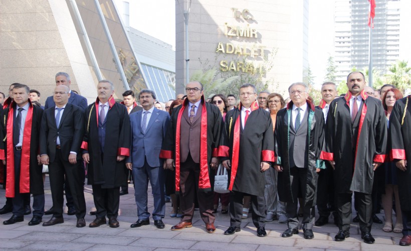 İzmir'de yeni adli yıl düzenlenen törenle başladı