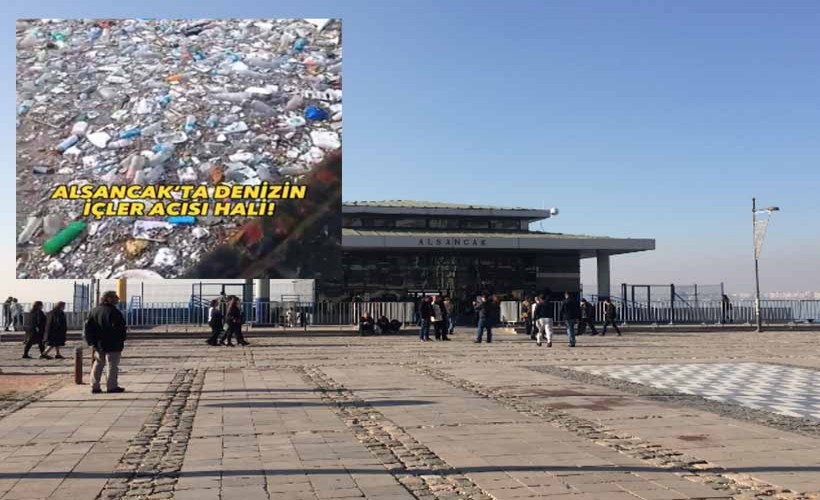 İzmir'de denizin yüzeyini çöp kapladı!