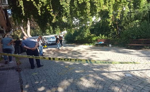 İzmir'in göbeğinde eski koca dehşeti; Parkta karşılaştı, tabancayla öldürdü