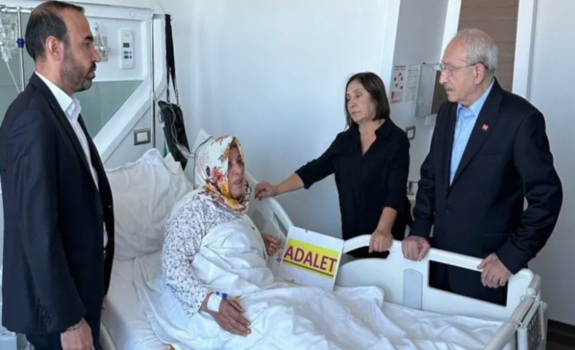 Kılıçdaroğlu, ameliyat olan Emine Şenyaşar'ı ziyaret etti