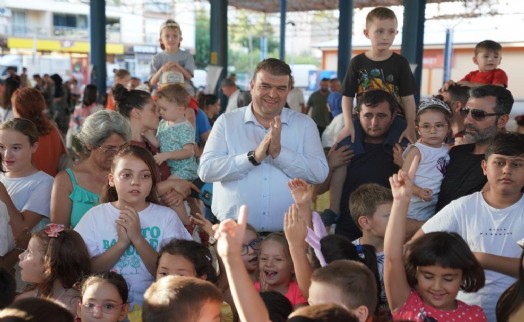 Seferihisar'da çocukların şenlik keyfi