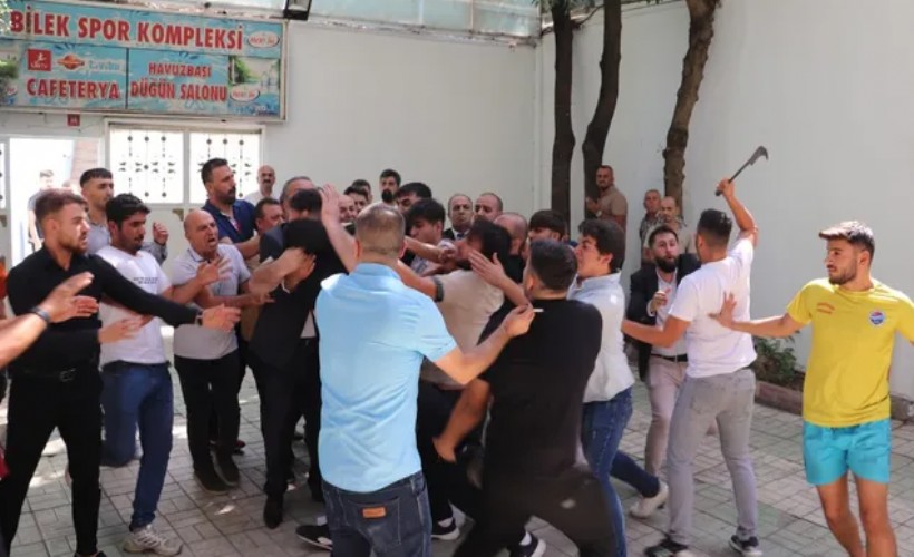 Siirt'te CHP kongresinde oraklı kavga: İki kişi gözaltına alındı
