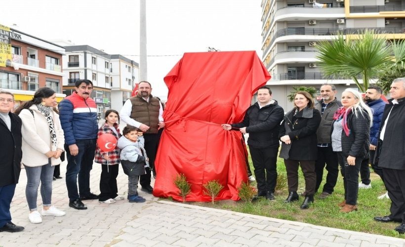 Başkan Gümrükçü, Balatçık'ta park açtı: Öğrenci yurdunun müjdesini verdi