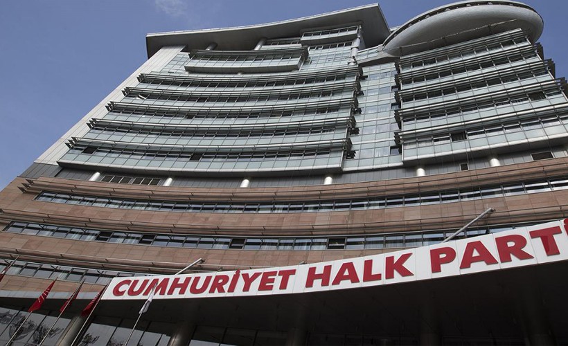 CHP’de kritik MYK öncesi ortalık karıştı: 14. katta 'İzmir' kavgası