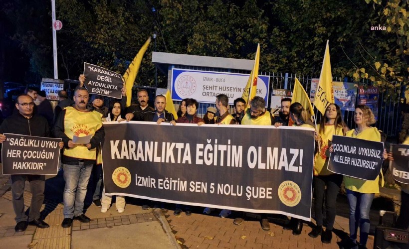 Eğitim-Sen İzmir'den 'kalıcı yaz saati' protestosu