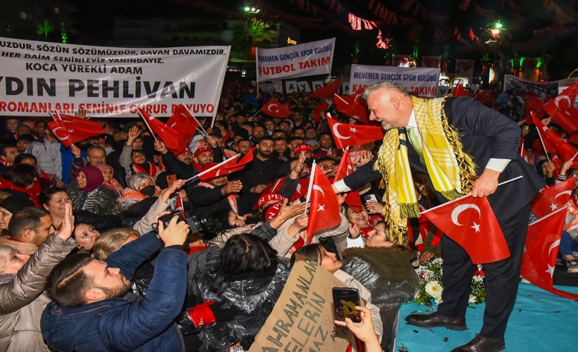 Erdoğan'nın katıldığı aday tanıtımında Pehlivan'ın gövde gösterisi