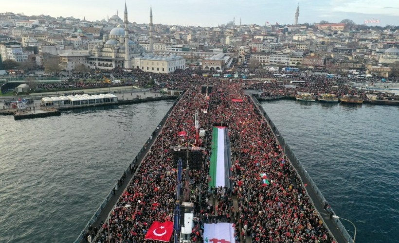 İstanbul’da 'Şehitlerimize Rahmet, Filistin’e Destek, İsrail’e Lanet' yürüyüşü