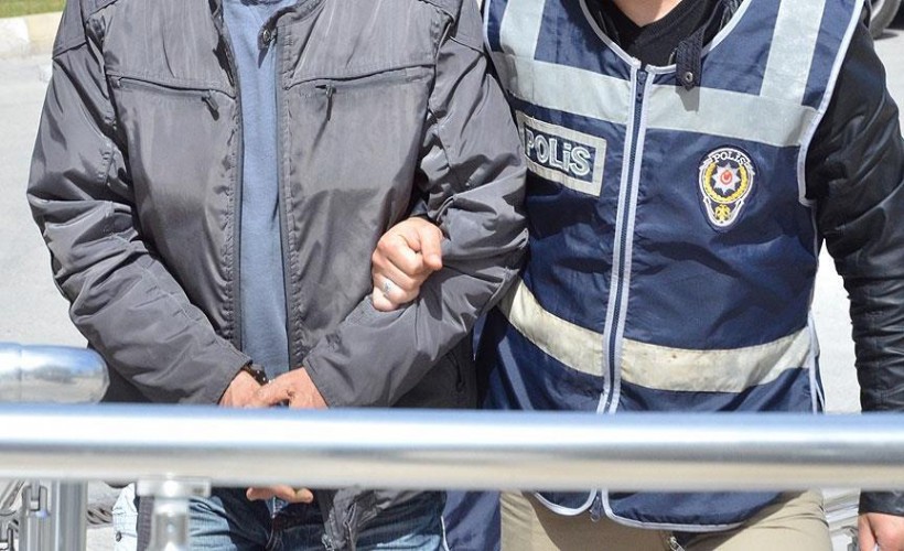 İzmir'de PKK ve DEAŞ propagandası yapanlara operasyon: 4 gözaltı