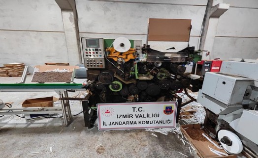 İzmir'de kaçak sigara operasyonu! Fabrika kurmuşlar