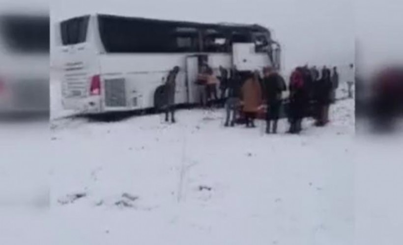 Kars'ta zincirleme kaza: 2 kişi öldü, 8 kişi yaralandı