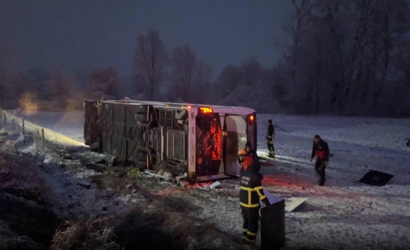 Kastamonu'da yolcu otobüsü devrildi: 6 ölü, 33 yaralı