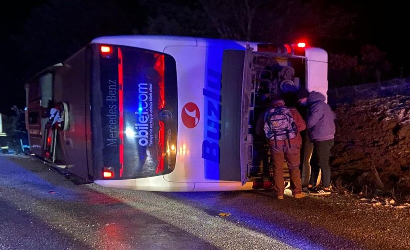 Kütahya'da otobüs kazası: 18 yaralı