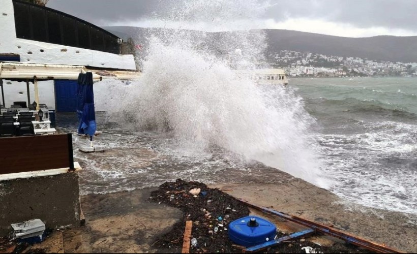 Meteoroloji'den Ege Denizi'nde fırtına uyarısı