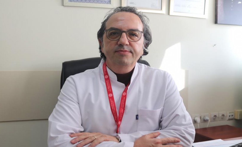 Prof. Dr. Alper Şener'den uyarı: Hasta olan çocuklar okula gitmemeli