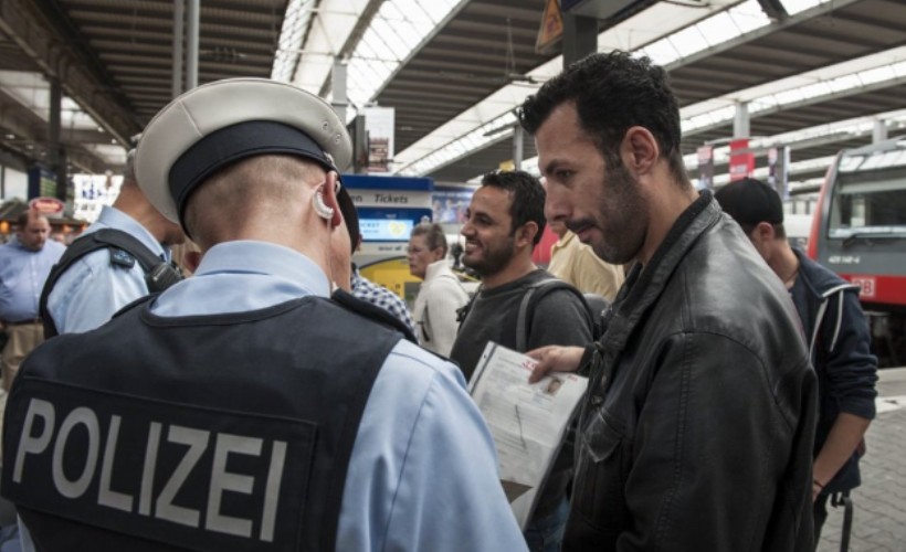 Türkiye'den Almanya'ya kaçak gidenlere yeni 'maddi' yasak