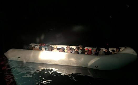 Bodrum'da İHA ve radarla tespit edilen 60 kaçak göçmen yakalandı