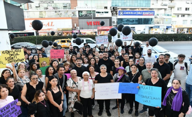 CHP Çiğli İlçe Başkanlığı'ndan 'kadına şiddete hayır' yürüyüşü