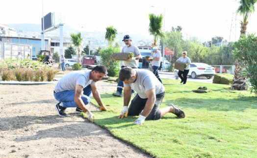 Çiğli Belediyesi'nden yeşillendirme atağı