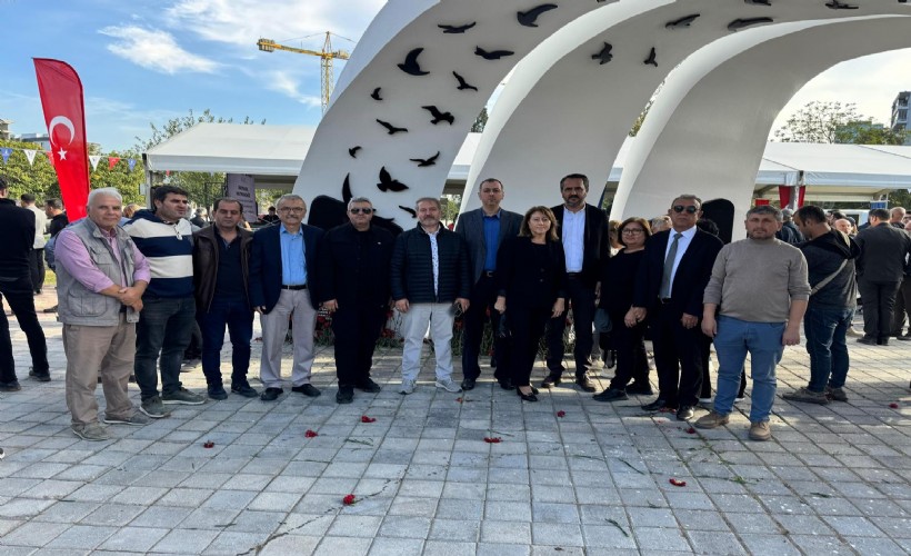 Cumhur İttifakı, İzmir depreminde hayatını kaybedenleri andı