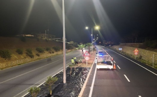 Güzelbahçe Belediyesi'nden gece mesaisi