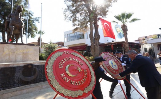 Güzelbahçe'de Ata'nın huzuruna çelenk sunuldu