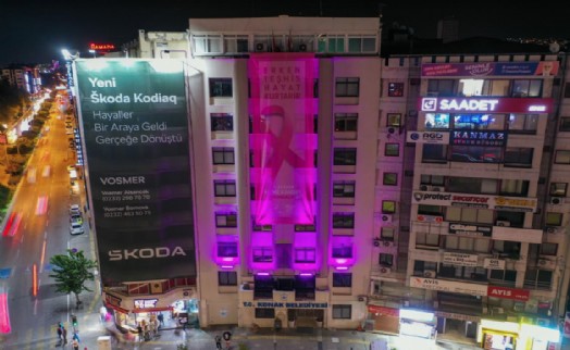 Konak'ta pembe farkındalık