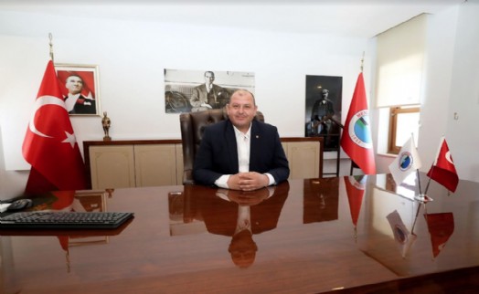 Menderes'te 7'den 70'e kitap takas şenliği