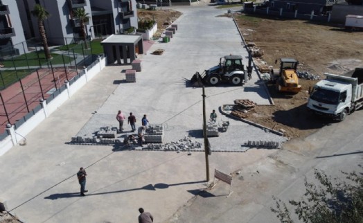 Menderes'te yollar yenileniyor