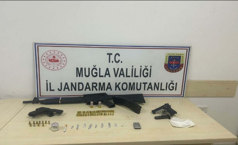 Muğla'da uyuşturucu operasyonunda 11 gözaltı