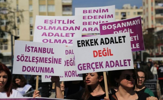 Üç aylık rapor: Türkiye'de en az 117 kadın öldürüldü