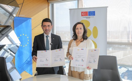 Bayraklı'ya Portekiz'den kardeş şehir