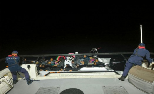 Bodrum'da 31 kaçak göçmen ile 1 göçmen kaçakçısı yakalandı