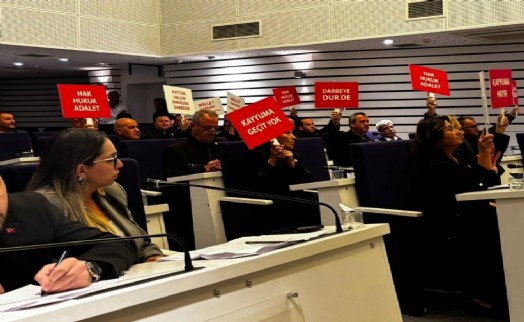 Buca'da gündem kayyım ve Bahçeli'nin çağrısı: AK Parti'den ‘Öcalan' çağrısına destek