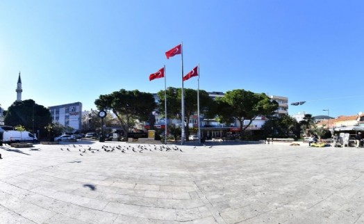 Büyükşehir'den Gaziemir'in kalbine estetik dokunuş: Abdullah Arda Meydanı yenilendi