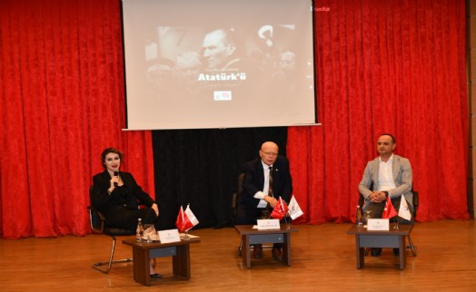 Çiğli'de 'Önce İnsan ve Bir Dahi Atatürk' belgesel gösterimine büyük ilgi