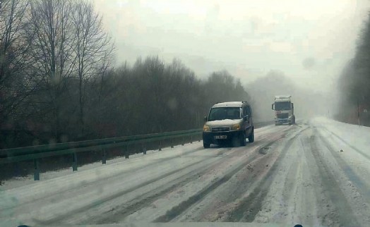 Domaniç'te kar yağışı