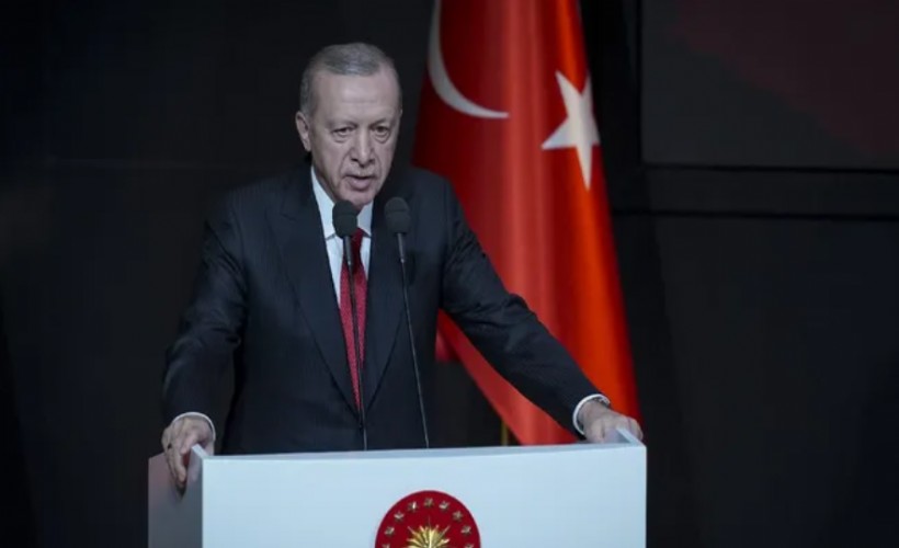 Erdoğan: Sosyal medya Atatürkçüleri Türkiye'ye zarar veriyor