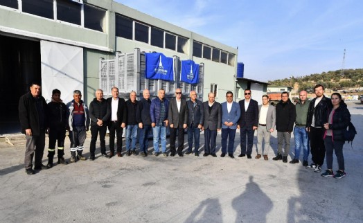 İzmir'in zeytinleri çuvallardan kurtulup kasalarda toplanacak