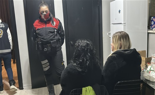 Kütahya'da fuhuş operasyonu; 9 gözaltı