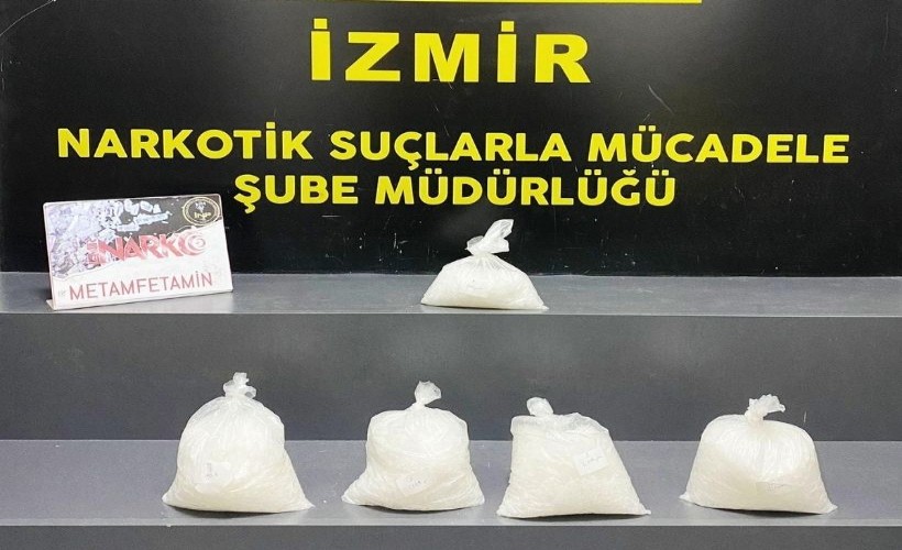 Otomobilde ele geçirilen 4 kilo 500 gram metamfetamine 2 tutuklama