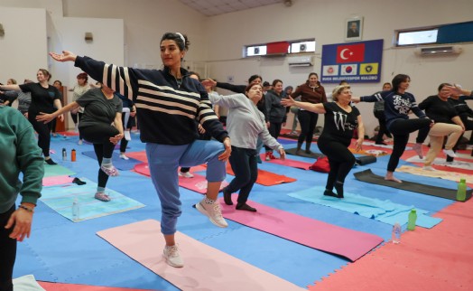 Buca Belediyesi'nden ücretsiz yoga, pilates ve zumba kursları