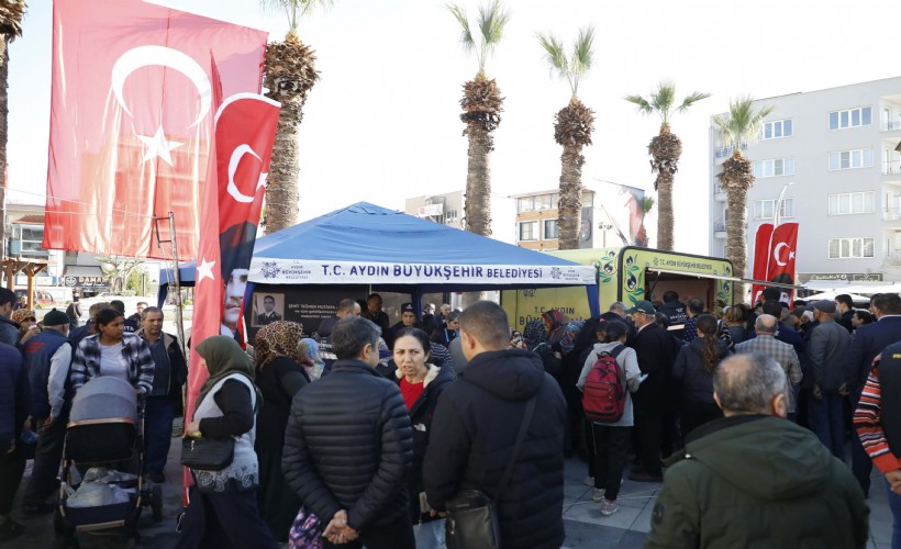 Aydın'da şehit teğmen için hayır düzenledi