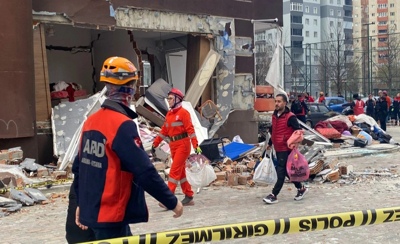 Beylikdüzü'ndeki patlamada 'intihar' iddiası: Apartman sakinleri anlattı