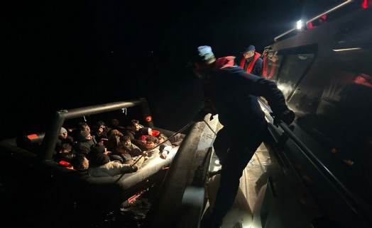 Bodrum'da 21 kaçak göçmen kurtarıldı